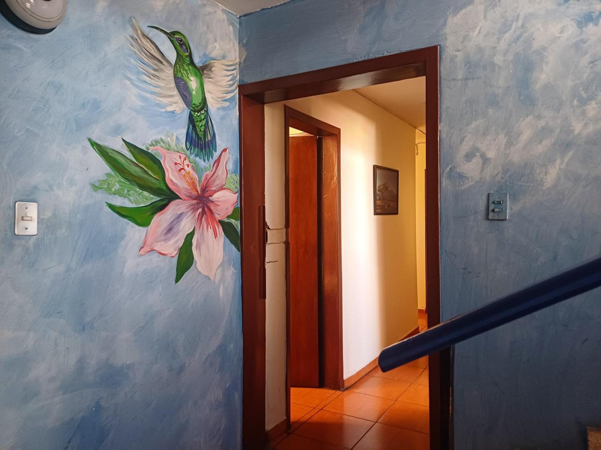 The Quito Guest House With Yellow Balconies For Travellers Екстериор снимка